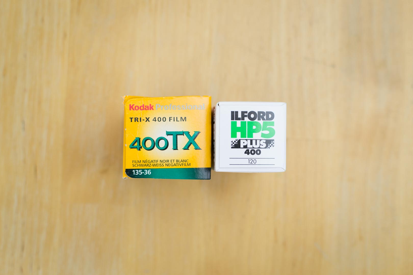 Les 2 pellicules que je vous conseille : la TriX 400 (Kodak) et la HP5 Plus (Ilford)